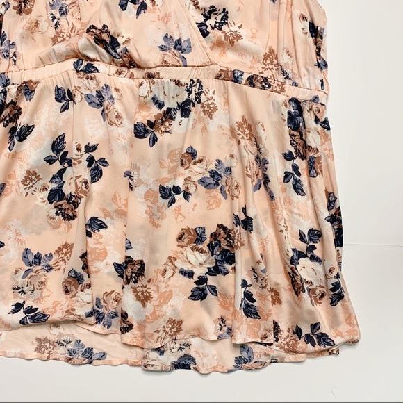 NWT Torrid Blush Floral Sleeveless Challis Tank - Picture 5 of 8